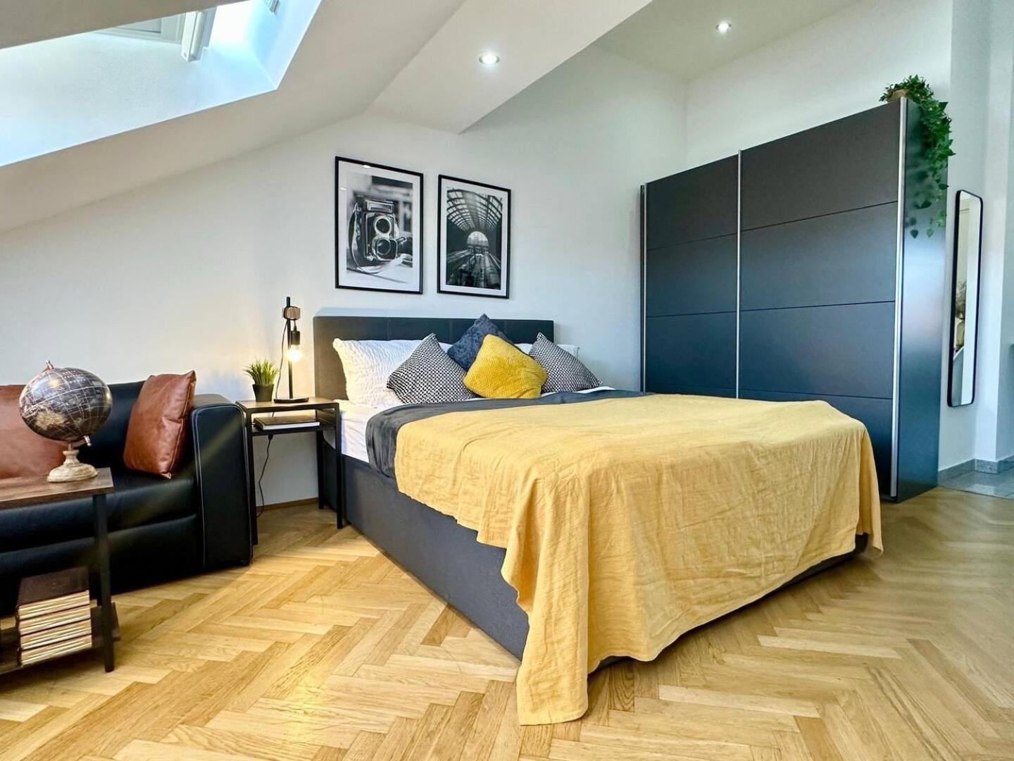 Designer Apartments, 2 Min To U1 Reumannplatz Вена Экстерьер фото